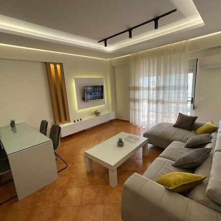 Saranda Central Apartment Buitenkant foto