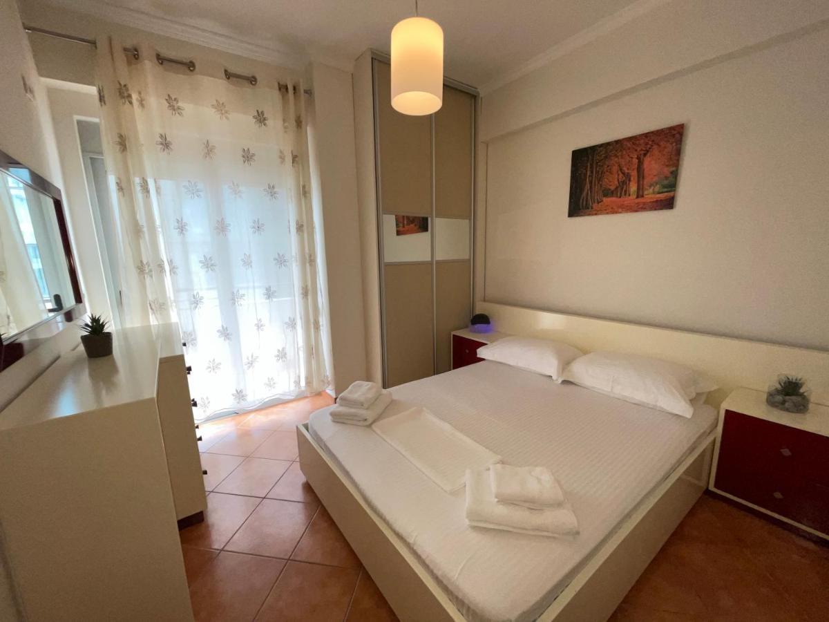 Saranda Central Apartment Buitenkant foto